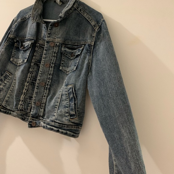 Mid-tone wash Jean jacket women’s size large - Picture 6 of 7